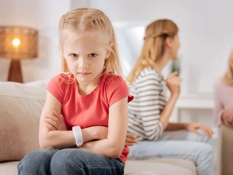 Trách nhiệm của cha mẹ đối với hành vi oán giận của con