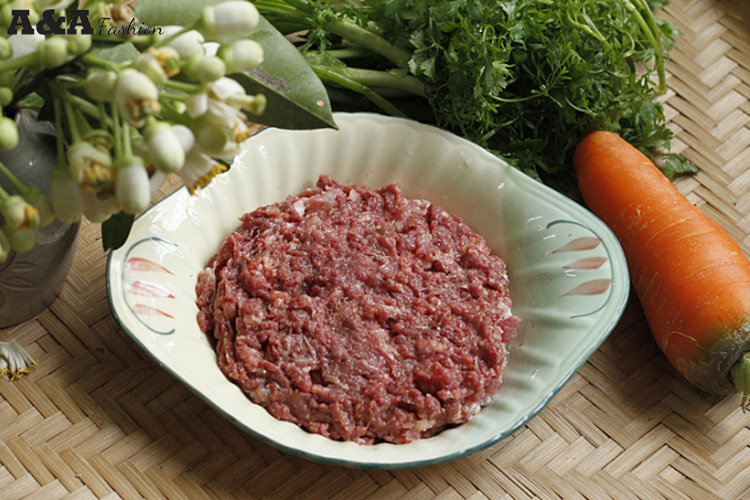 Không biết dinh dưỡng trong thịt chim bồ câu hay gà là tốt hơn?